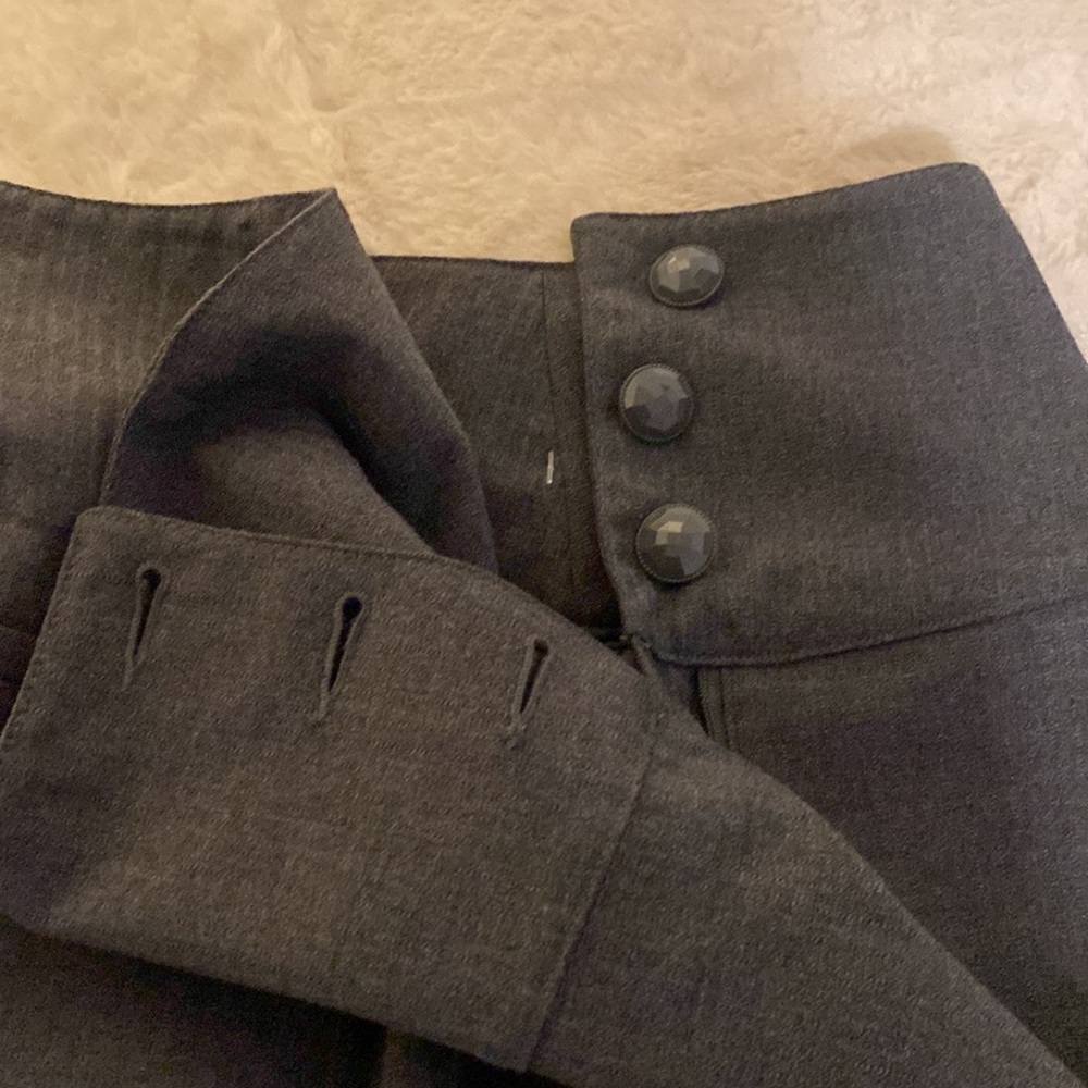 High waist 3 button detail hilliard & Hanson Trousers size 10